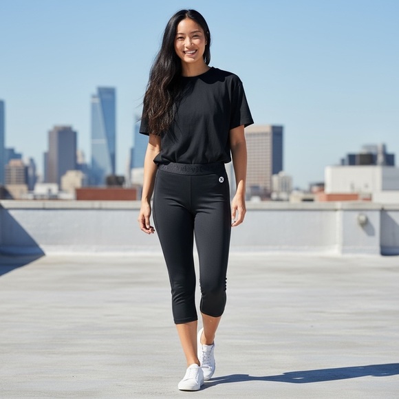 New Hurley Nike Dri-Fit Black Crop Legging Women size XS - Picture 9 of 10